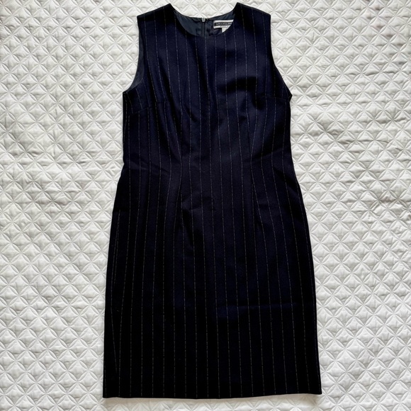 Amanda Smith Dresses & Skirts - Amanda Smith 100% Pure Wool Navy Blue White Stripe Sheath Sleeveless Dress Sz 8